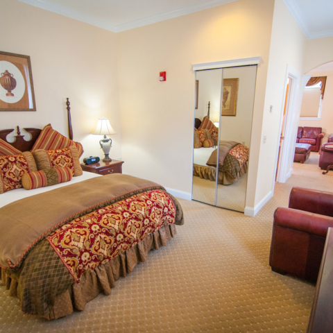 Gothic Garden, suite with living room